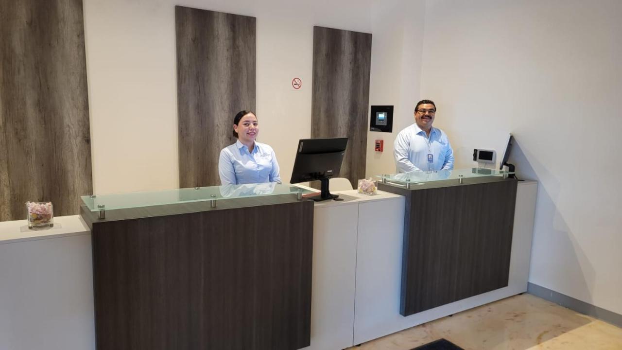 Hotel Mesaluna Short & Long Stay Ciudad Juárez Esterno foto